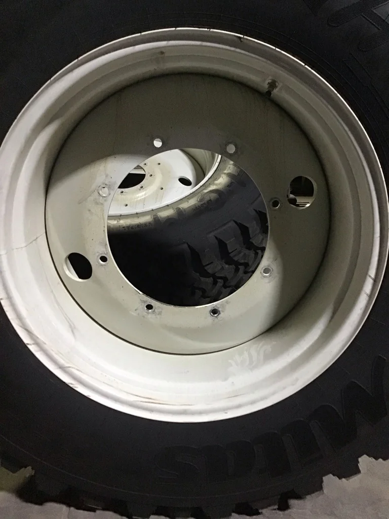 Take-Off 400/80R28 146D Mitas High CM TL Multi-Purpose 95-100% on 14 x 28 8-15.995-14.281 Solid image 4