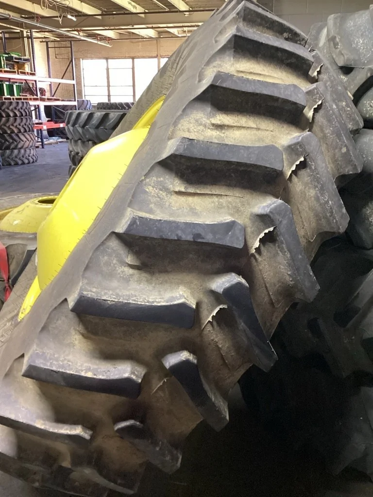 Used 580/85R42 166B Firestone Deep Tread 23 TL R-1W 90-95% On 18x42 (20-13.189-10.50-16.18IN) DD image 3