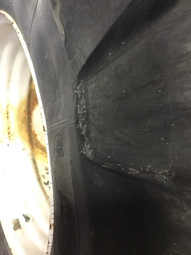 Used 800/65R32 172A8 Michelin Mega X Bib TL R-1W 60-65% on 27 x 32 10-13.19-11.07 Flat Plate White image 3