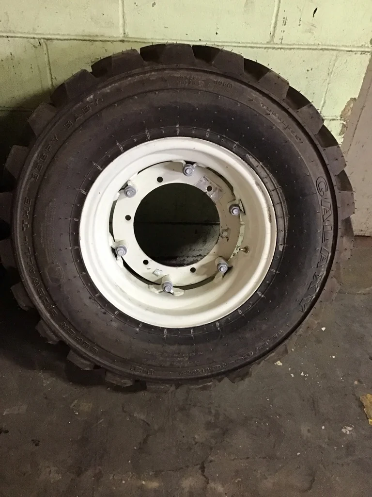 Take-Off 12.5/80-18 10 Galaxy Beefy Baby TL I-3 95-100% on 9 x 18 6-11.220-9.853 6 Clamp White Wheel
