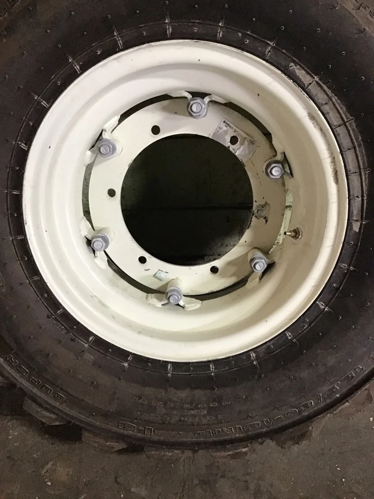 Take-Off 12.5/80-18 10 Galaxy Beefy Baby TL I-3 95-100% on 9 x 18 6-11.220-9.853 6 Clamp White Wheel image 4