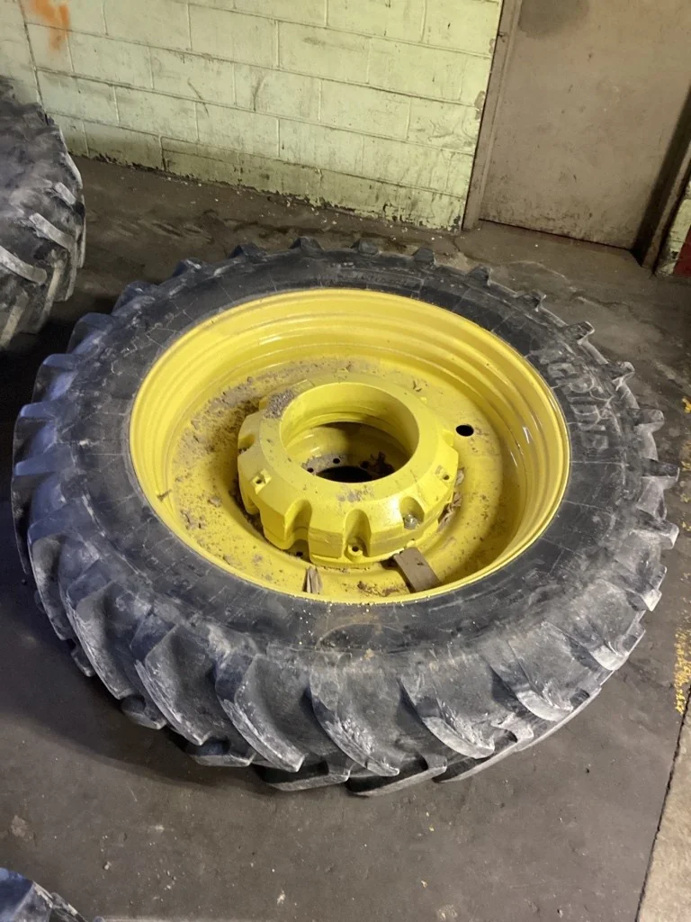 Used 480/80R50 158A8 Michelin Agribib TL R-1W 70-75% On 15 x 50 (10-13.19-11.07) Titan Dual Wheel