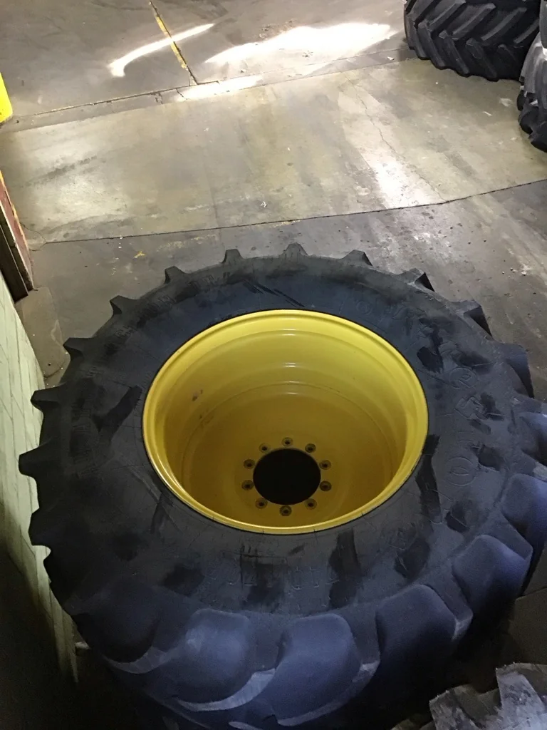 Take-Off 710/70R38 166B Firestone RAD DT TL R-1W 95-100% on 23 x 38 10-13.19-11.07 GKN Yellow image 2