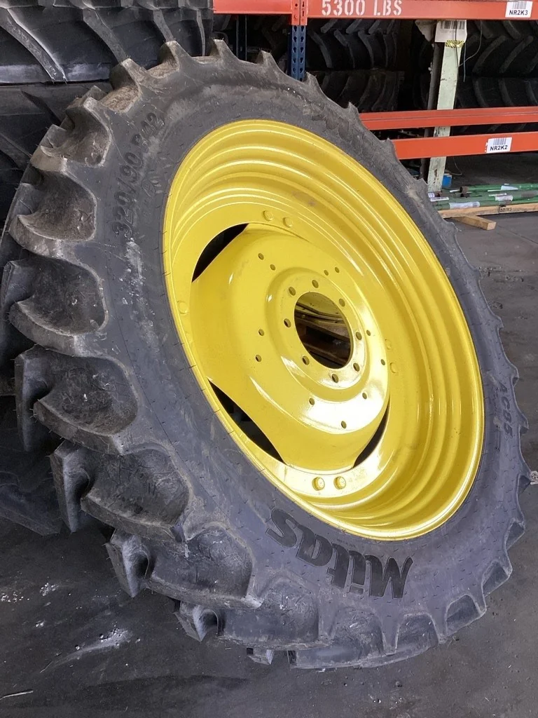 Take-Off 320/90R42 151A8 Mitas AC85 TL R-1W 95-100% On 10 x 42 (8-10.82-8.78) JD 4/2 Rail/Disc image 2