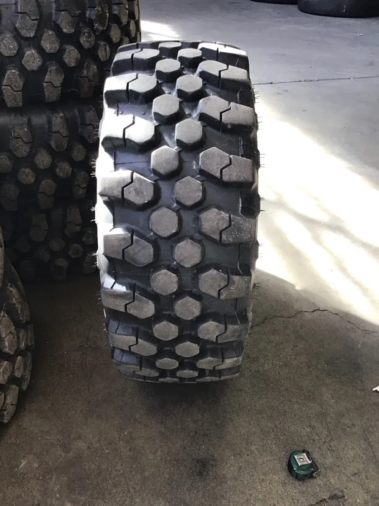 Take-Off 400/70R20 149A8 Michelin Bibload TL R-4 95-100% image 2