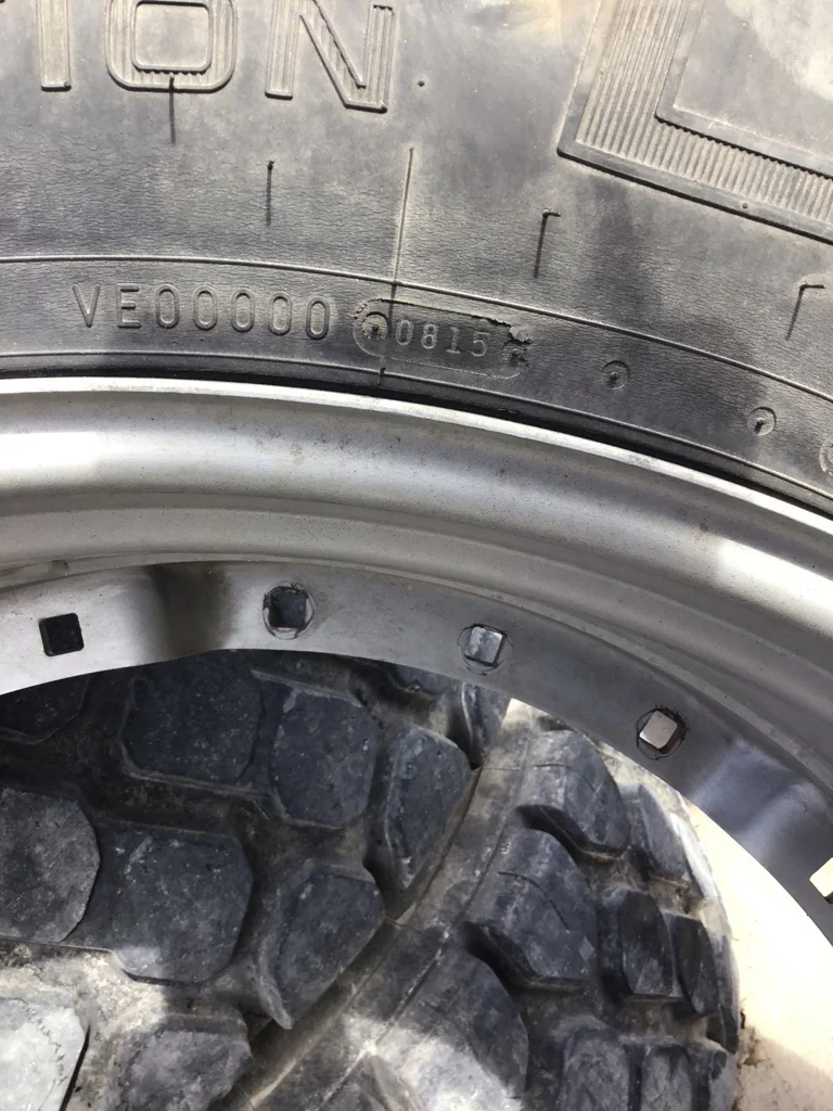 Used IF420/85R38 153B Firestone RAD DT TL R-1W 60-65% on 15 X 38 14-33.25 3 Bolt Waffle Silver image 2