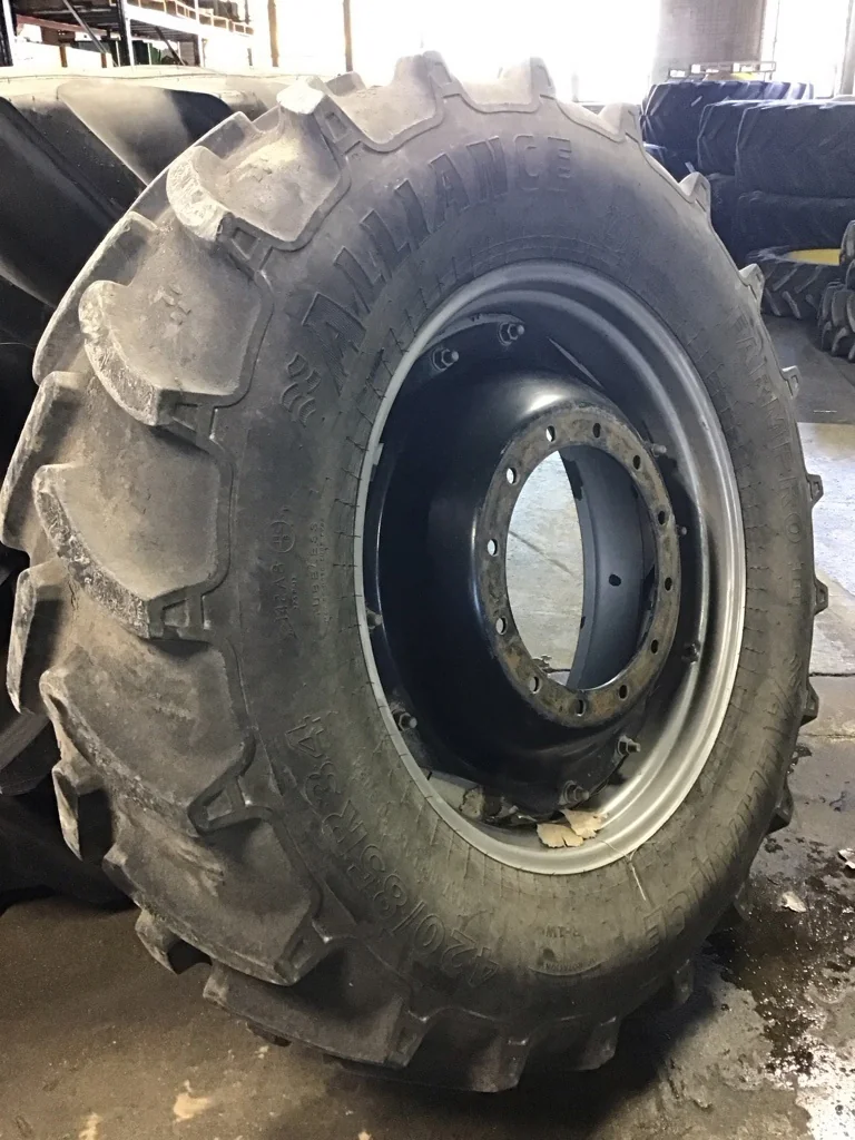 Used 420/85R34 142A8 Alliance Farm Pro II TL R-1W 55-60% on 13 x 34 12-16.732-14.620 Waffle 2 Bolt image 2