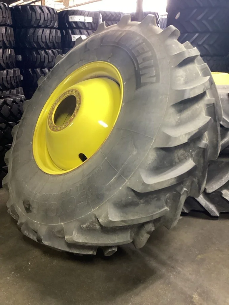 Used 650/85R38 173D Michelin MachXbib TL R-1W 90-95% On 23 x 38 (20-13.19-11.07) JD DD Wheel image 2