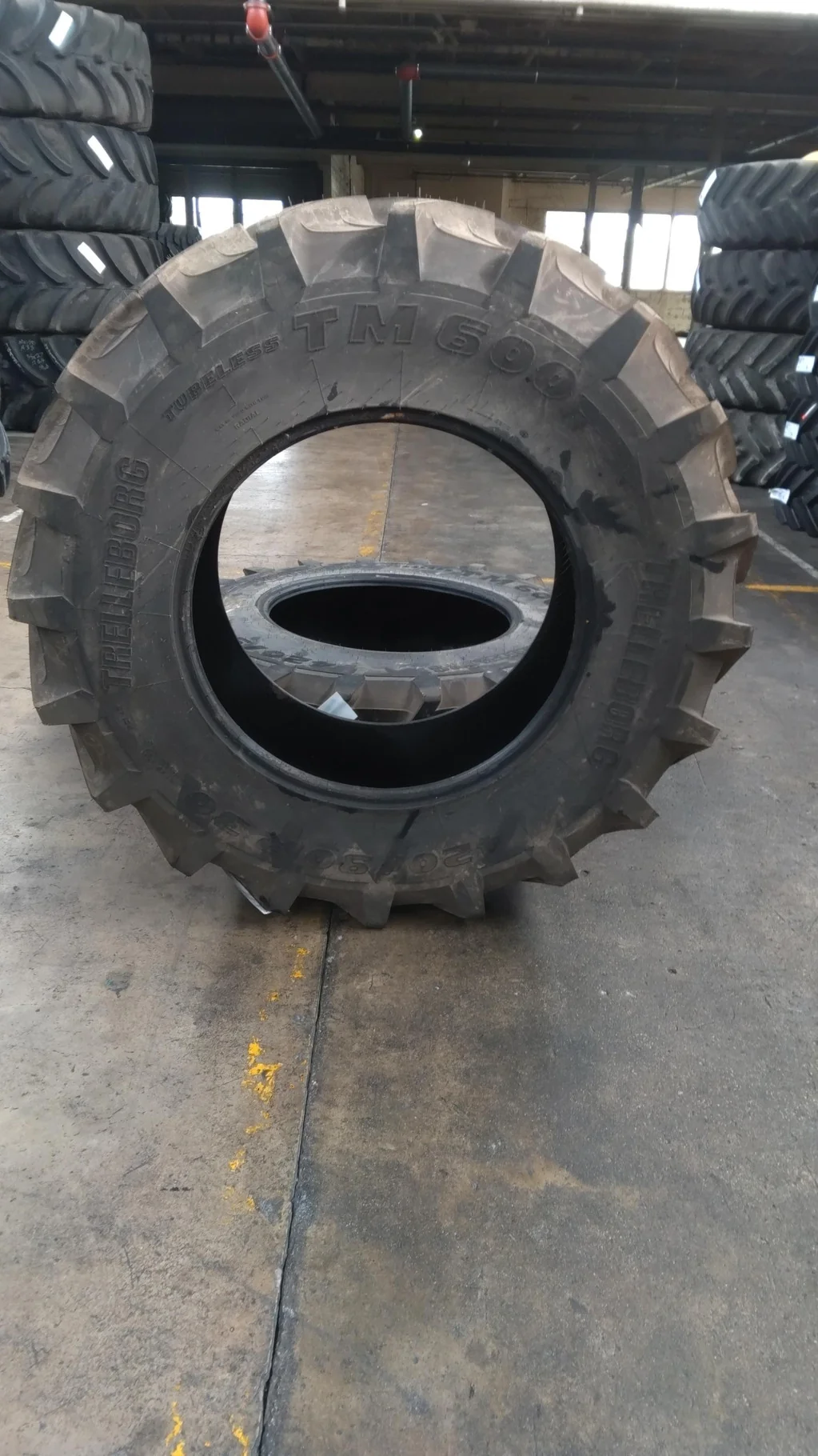 Take off 420/90R30 147A8 Trelleborg TM 600 TL R-1W 95-100% image 5