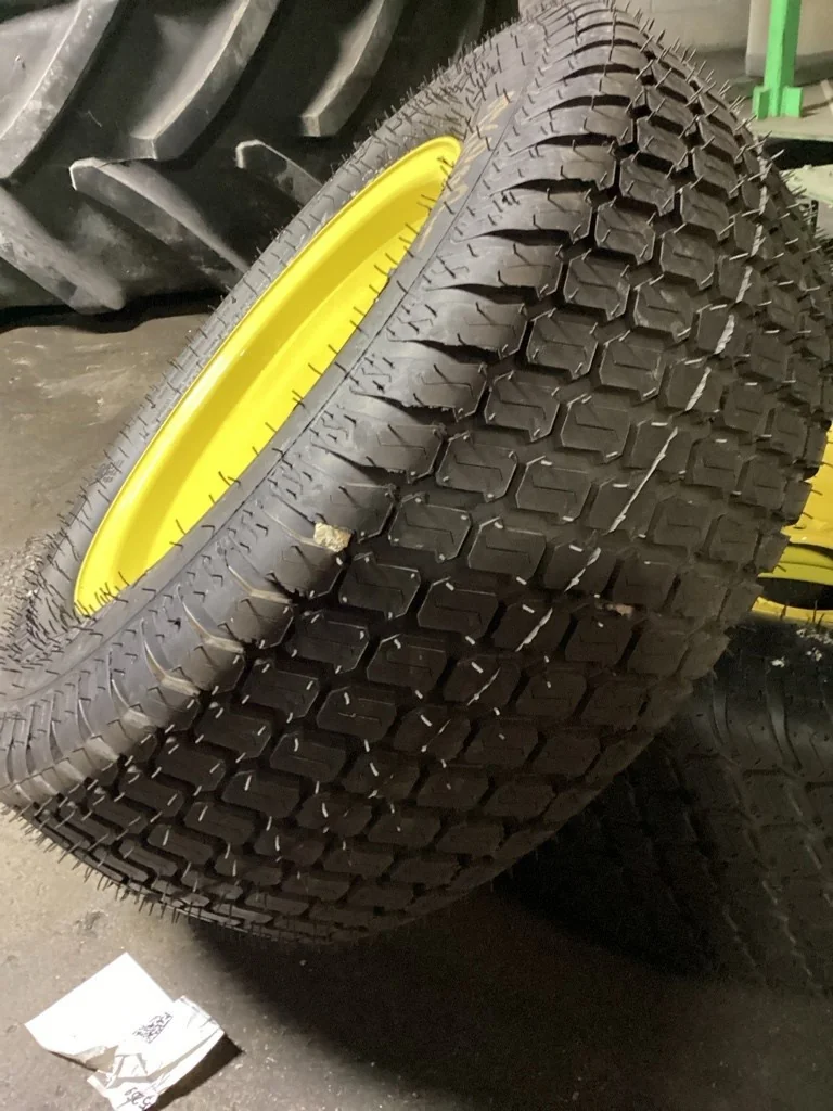 Take-Off 27x10.50-15 108B Titan Multi Trac C/S TL HF-1 95-100% On 8 x 15 (6-6-4.62) Implement Wheel image 3