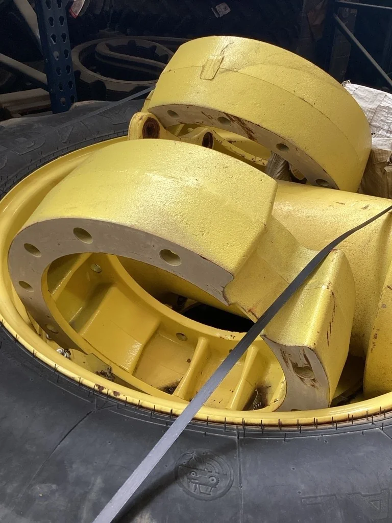 Used 27.75" JD FWD Extension with spacer (12-16.732-14.620) image 2