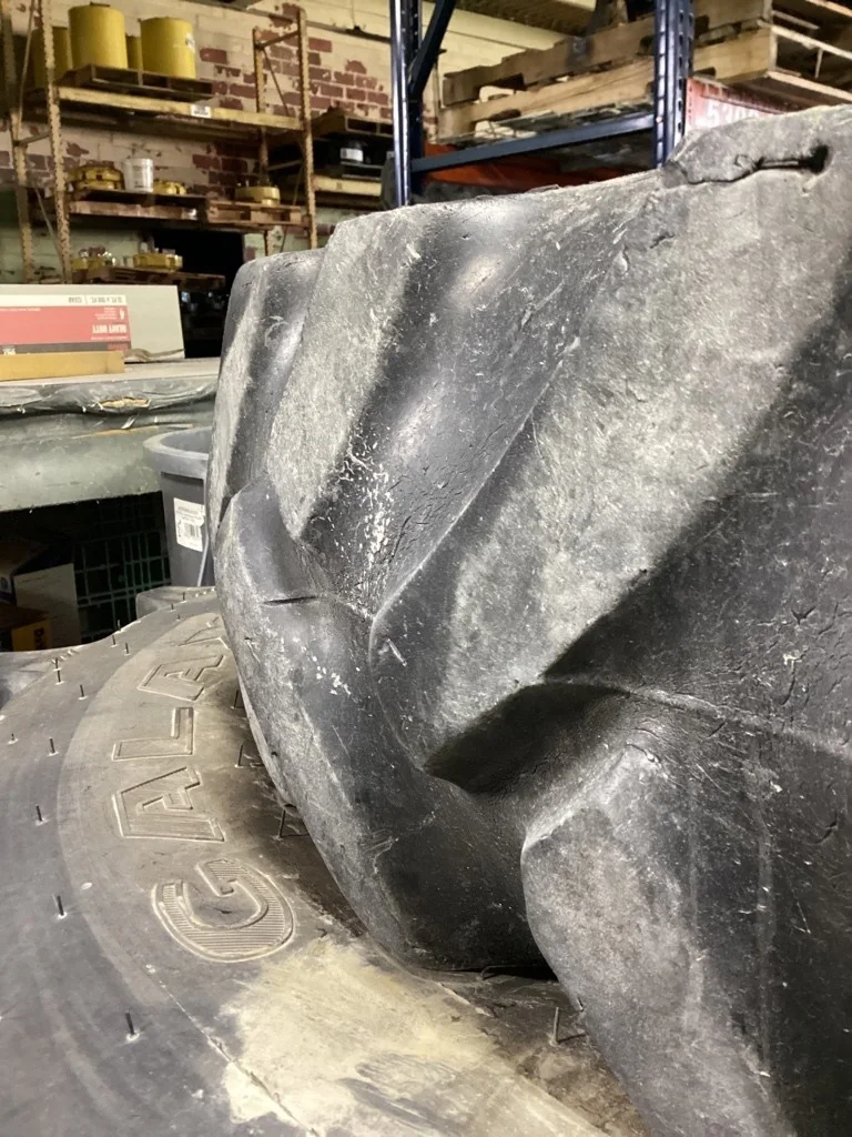 Used 9.5-24 6 ply Titan Hi-Traction Lug TL R-1 50-55% on 8 x 24 6 Clamp Wheel & Disc (8-10.82-8.78) image 5