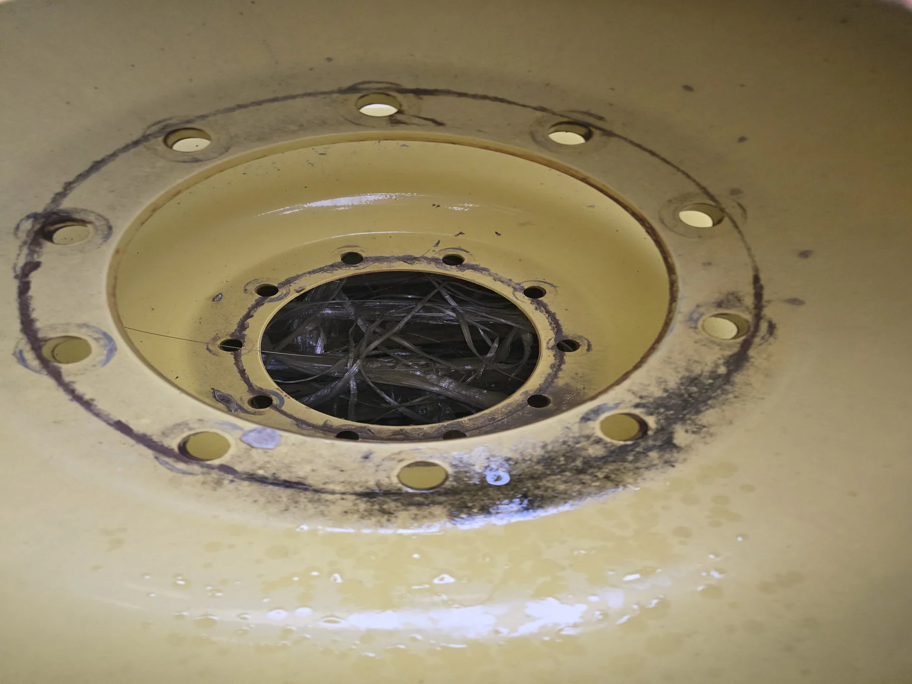TAKE-OFF 13 X 50 10-13.189-11.070 SPRAYER YELLOW WHEEL image 2