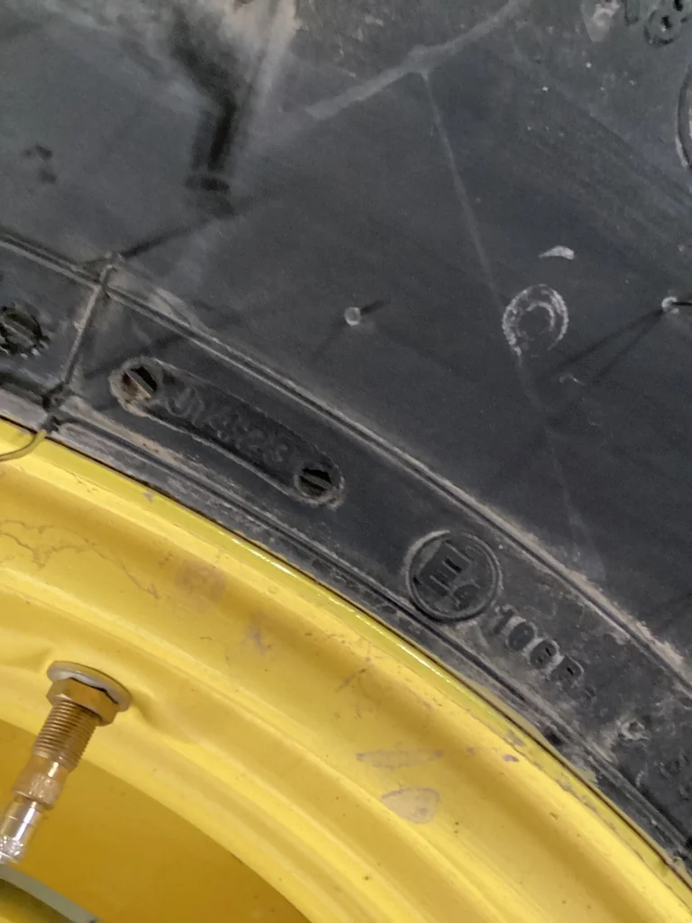 Take-Off 460/85R30 145A8 BKT AgriMax RT855 TL R-1W 95-100% on 15 x 30 8-8-6 4/2 Rail Yellow Wheel w/ image 5