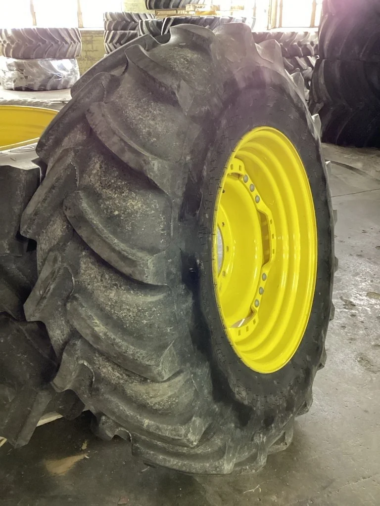 Used 420/85R30 140D Firestone Performer 85 Extra TL R-1W 85-90% On 15 x 30 (10-13.19-11.07) Waffle image 2