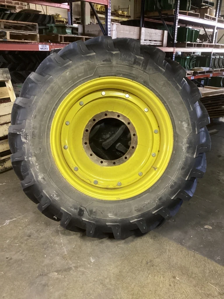 Used 420/85R34 147A8 Michelin Agribib 2 TL R-1W 75-80% On 15 x 34 12-16.732-14.620 R&R Wheel w/ Disc