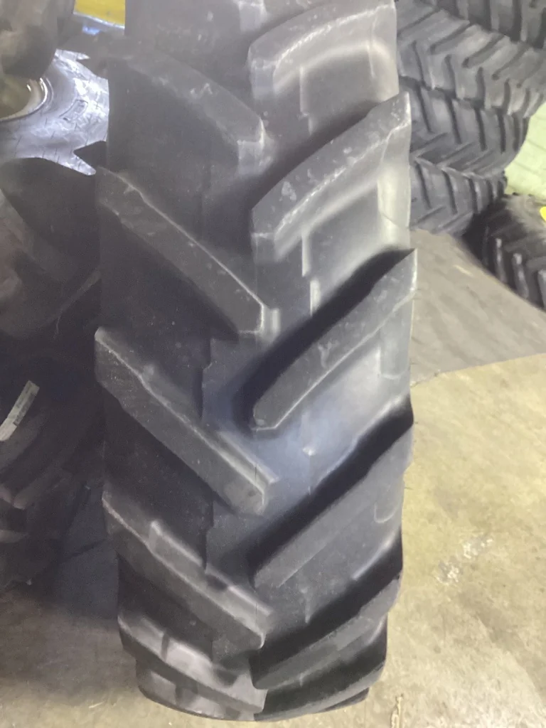 Used 420/85R34 147A8 Michelin Agribib 2 TL R-1W 75-80% On 15 x 34 12-16.732-14.620 R&R Wheel w/ Disc image 2