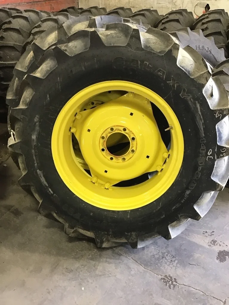 Take-Off 14.9-28/6 125A6 Galaxy Agritrac 2 TL R-1 95-100% On 12 x 28 (8-8-6) 4/2 Clamp/Disc