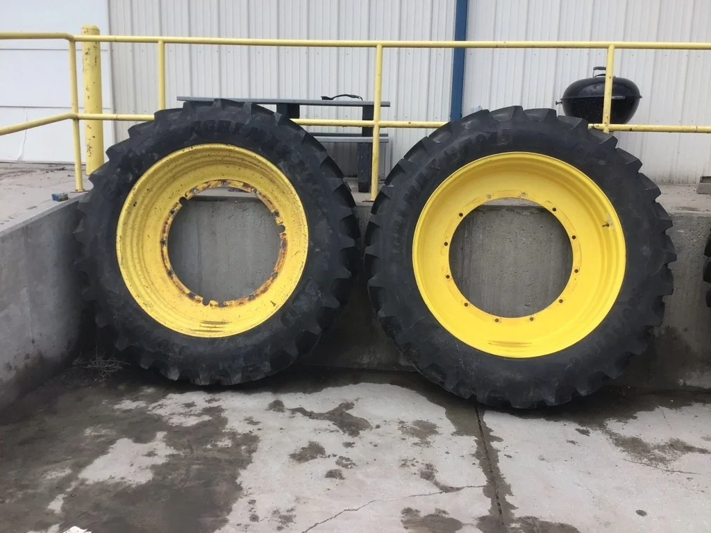 Used 380/90R46 159A8 BKT Agri Max RT945 TL R-1W 85-90% On 13 x 46 (12-32.047-30.078) R&R Wheel