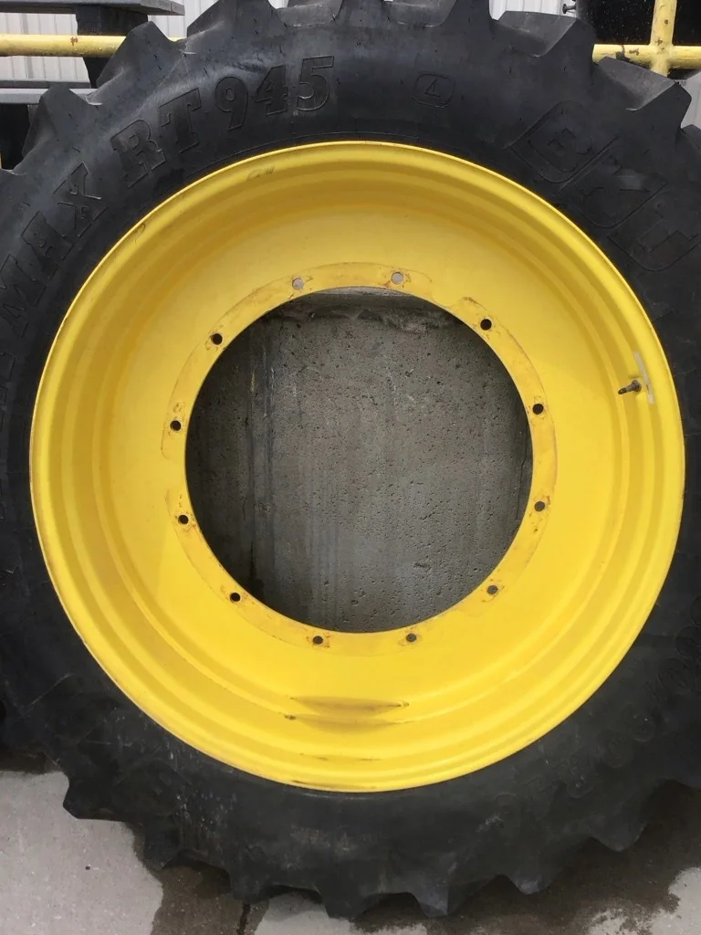 Used 380/90R46 159A8 BKT Agri Max RT945 TL R-1W 85-90% On 13 x 46 (12-32.047-30.078) R&R Wheel image 3