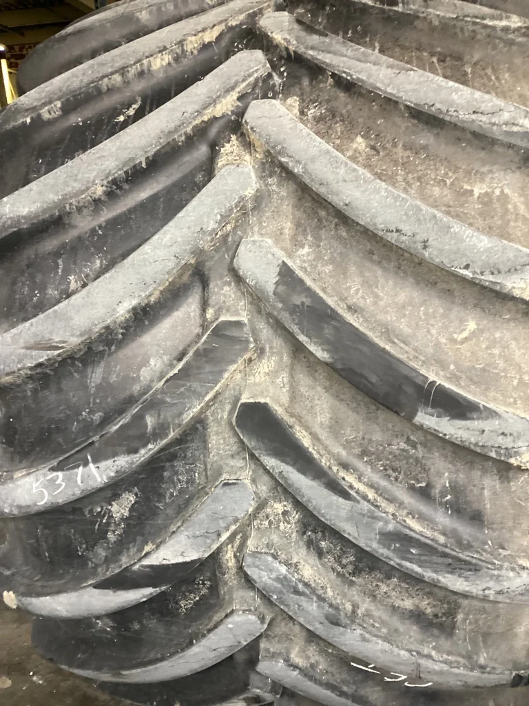 Used LSW 1250/35R46 195D Goodyear Optitrac TL R-1W 80-85% On 44 x 46 12-32.047-30.078 Tractor Wheel image 4