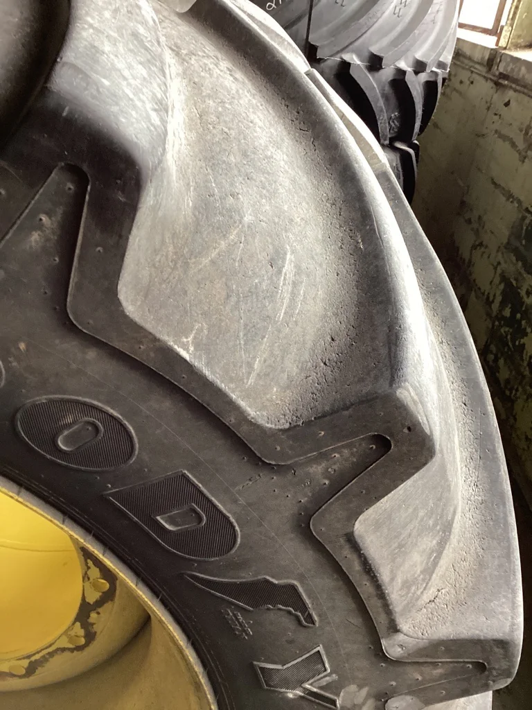 Used LSW 1100/35R32 175D Goodyear Optitrac TL R-1W 80-85%38 x 32 12-19.685-17651 Tractor Whl Yellow image 5