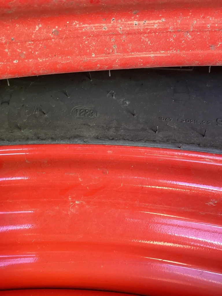 Take-Off 380/90R54 152A8 Trelleborg TM100 TL R-1W 95-100% On 11 x 54 (16-39-37) Rim & Rail Wheel image 4