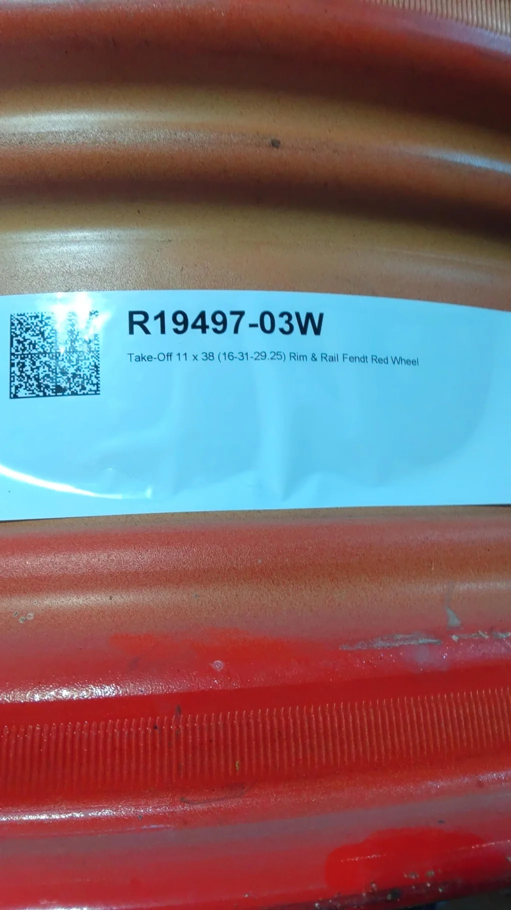 Take-Off 11 x 38 (16-31-29.25) Rim & Rail Fendt Red Wheel
