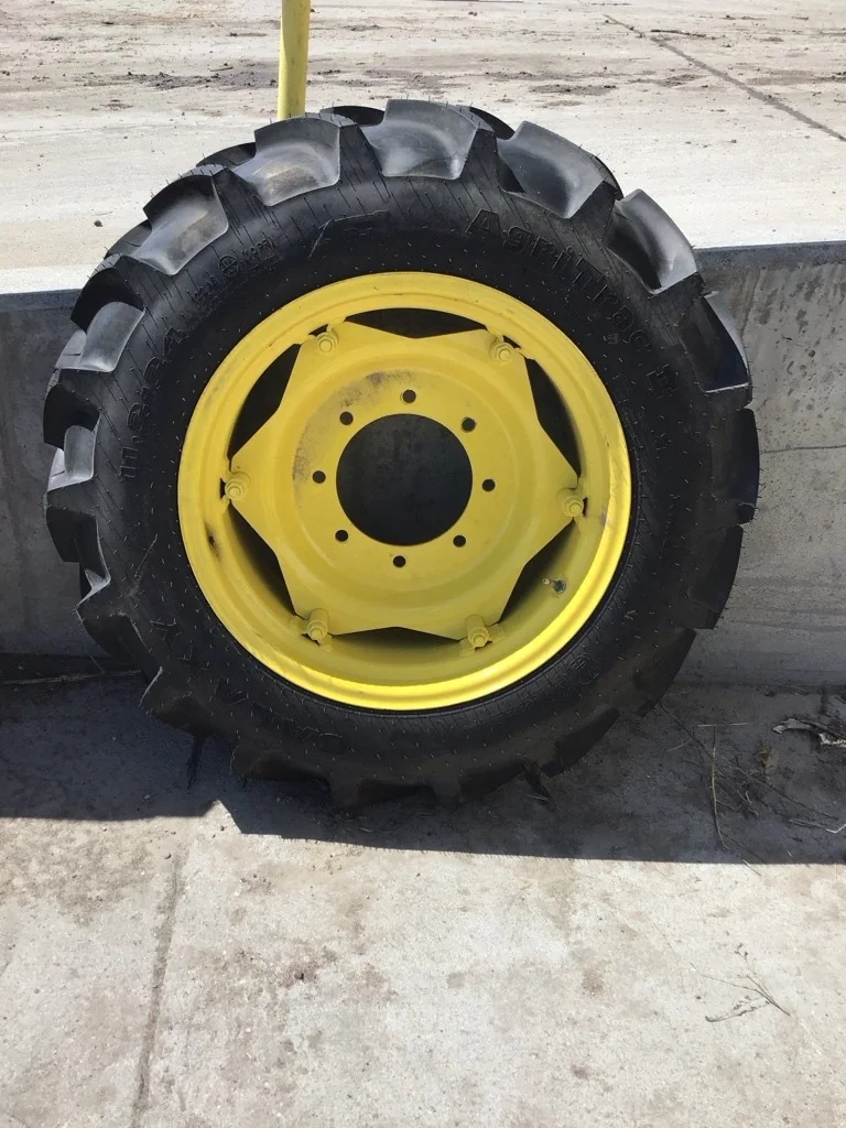 Take-Off 11.2-24 122A6 Galaxy AgriTrac ll TL R-1 95-100% On 10 x 24 (8-10.82-8.78) 6 Clamp/Disc