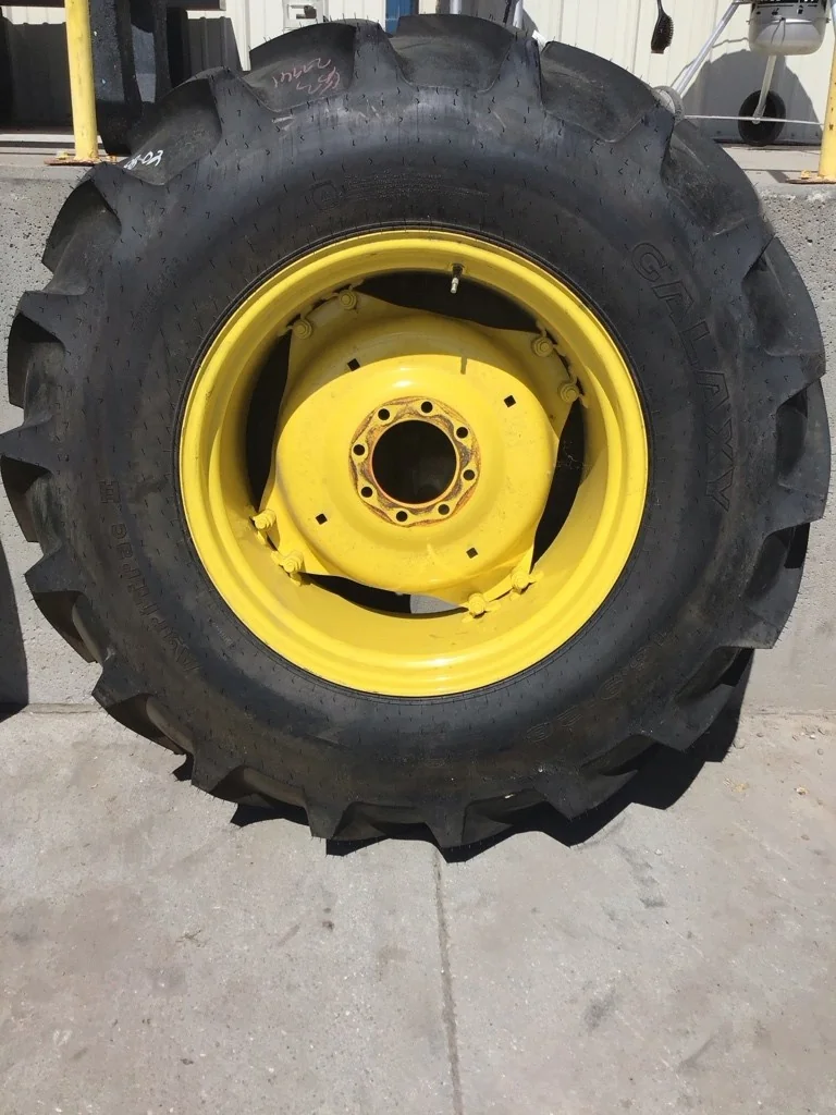 Take-Off 16.9-28 129A6 Galaxy Agritrac ll TL R-1 95-100% On 15 x 28 (8-8-6) 4/2 Clamp/Disc image 4