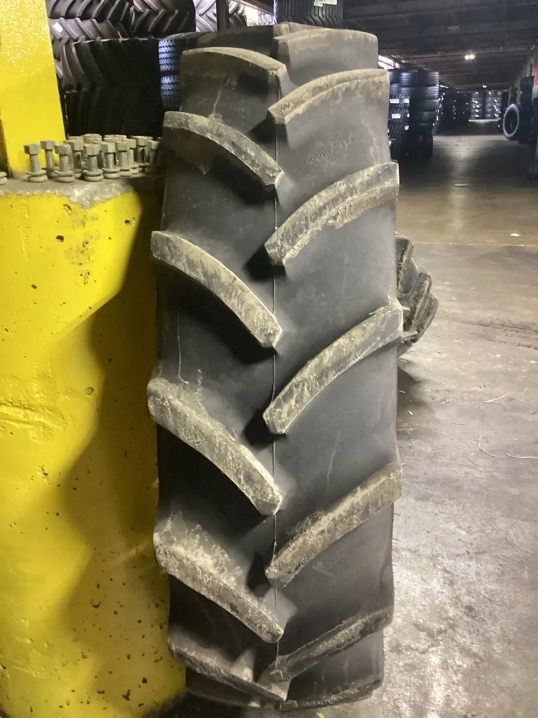 Used 380/80R38 142D Goodyear Optitrac TL R-1W 95-100% On 12x38 (10-13.19-11.07) Waffle 3 Bolt/Disc image 3