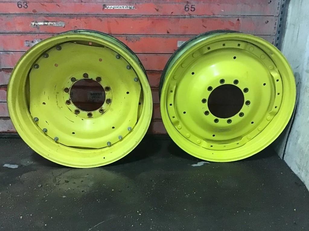 Used 12 x 38 Titan Waffle 3 Bolt With disc (10-13.19-11.07) JD Yellow (Rust,Some Fading, Gashes) image 3