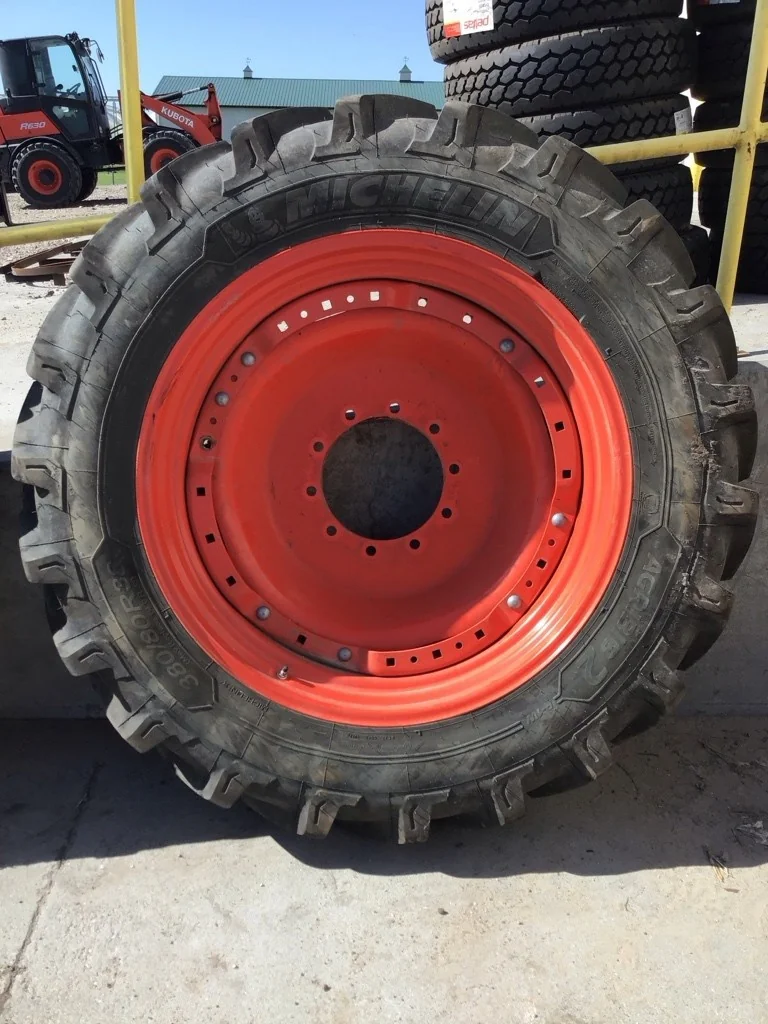 Used 380/80R38 142A8 Michelin Agribib TL R-1W 90-95% On 12 x 38 (10-13.19-11.07) Waffle 3 Bolt/Disc