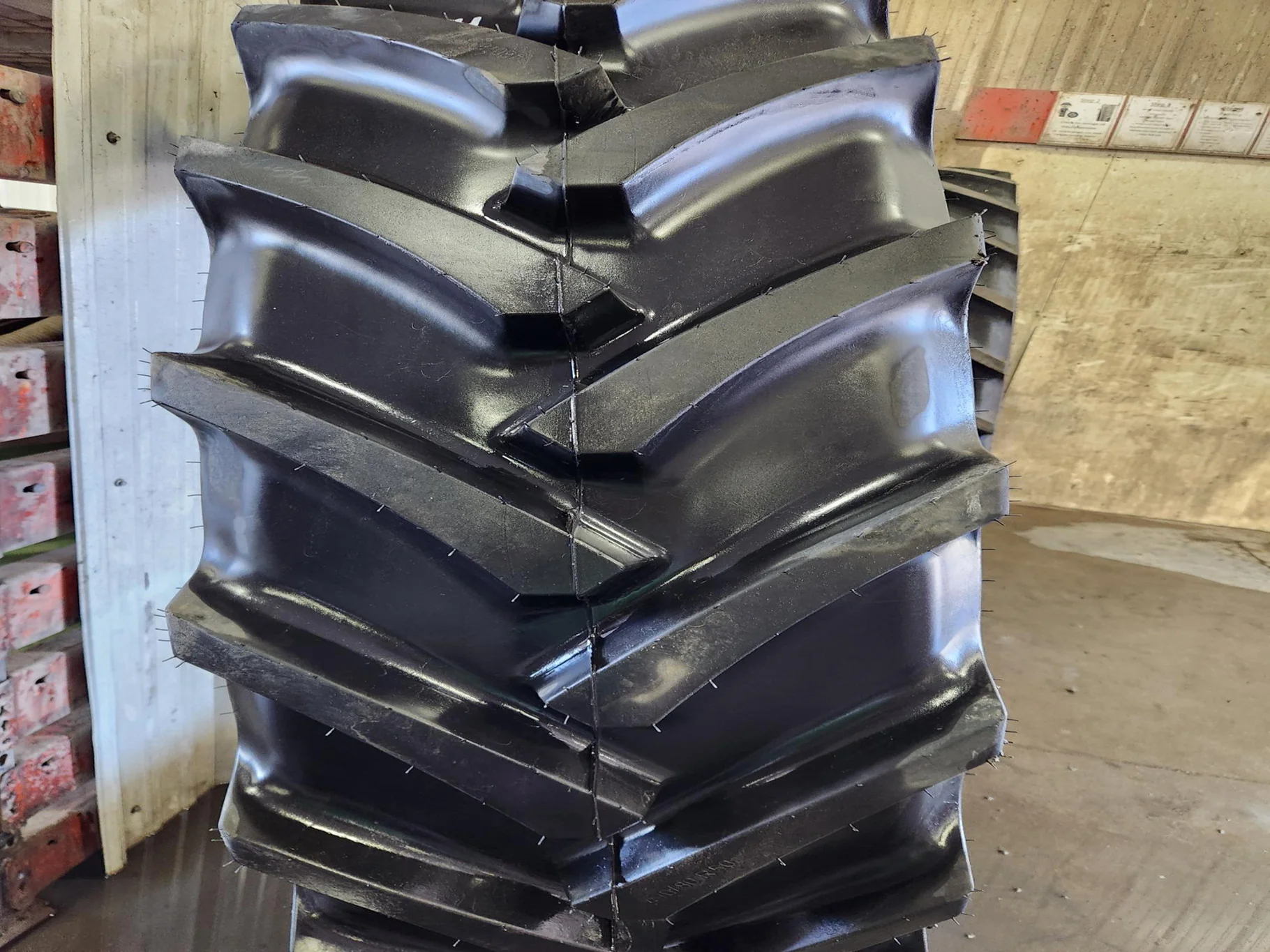 Take-Off 480/80R50 159A8 Mitas AC85 TL R-1W 95-100% image 3