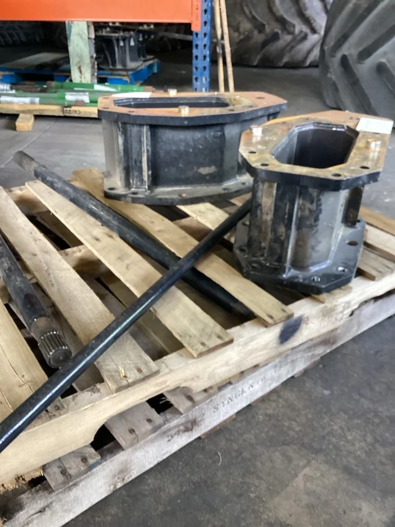 Used 10.5” Frame Extension Kit for Case 8250 Combine With 2 Axle Shafts 1 Truss Rod 4 nuts 2 washers image 2