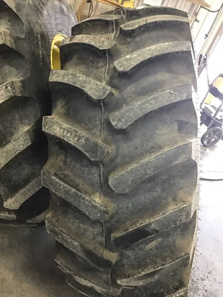 Take-Off 23.1R26 166B Firestone RAT 23 TL R-1 95-100% On 20x26 (8-10.82-8.78) Combine Wheel image 3
