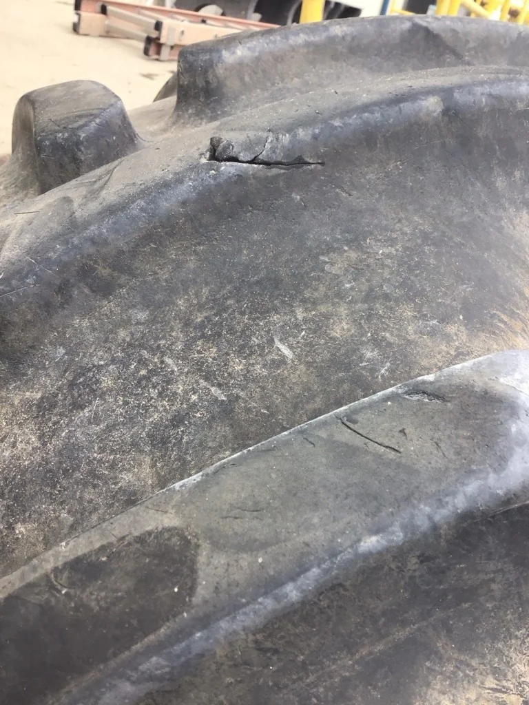 Used 480/70R34 143D Michelin Omnibib TL R-1W 70-75% On 15 x 34 (10-13.19-11.07) Waffle 3 bolt/Disc image 3