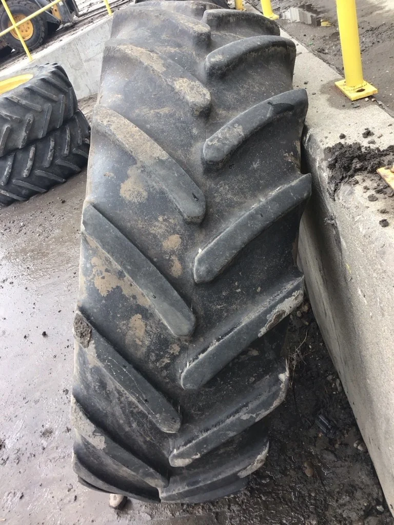 Used 480/70R34 143D Michelin Omnibib TL R-1W 70-75% On 15 x 34 (12-19.685-17.651) Waffle 3 Bolt/Disc image 4
