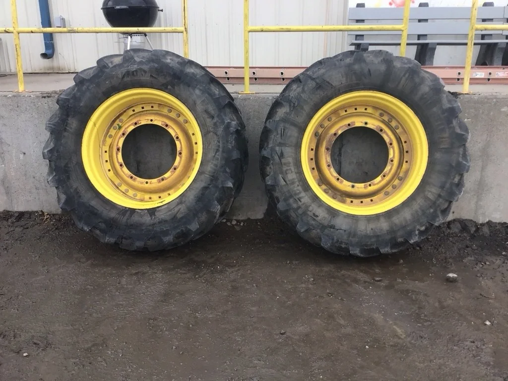 Used 480/70R34 143D Michelin Omnibib TL R-1W 70-75% On 15 x 34 (12-19.685-17.651) Waffle 3 Bolt/Disc image 9