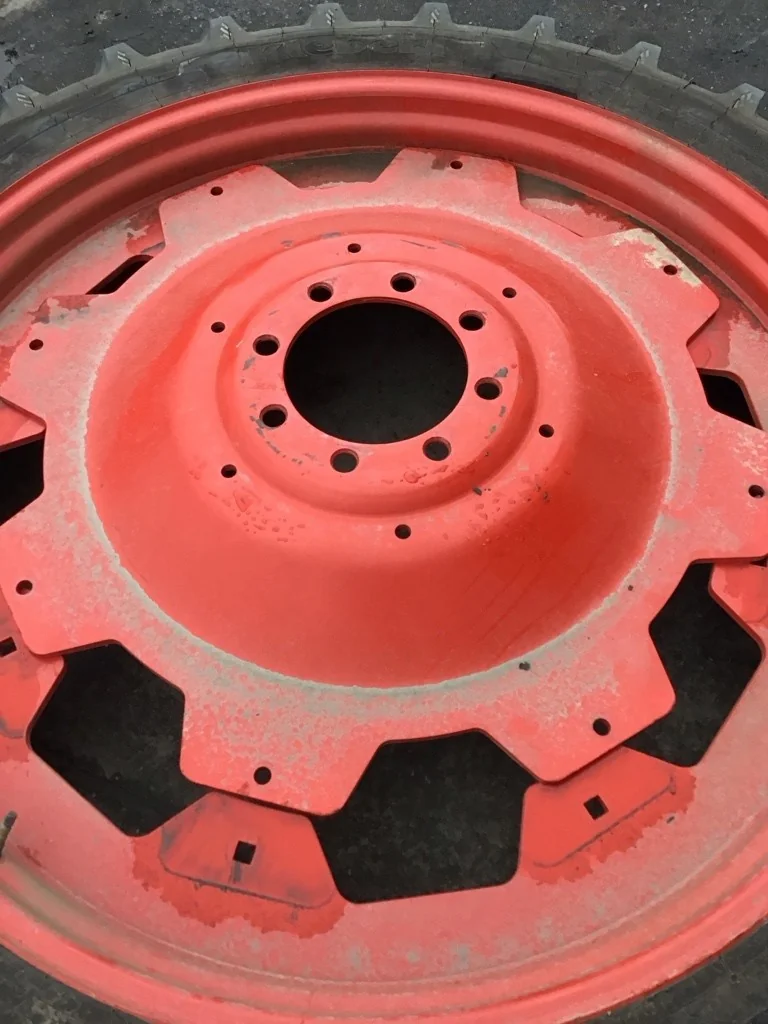 Take-Off 270/95R48 144D Kleber Cropker TL R-1W 95-100% On 10 x 48 (8-10.82-8.78) Multi Piece Wheel image 3