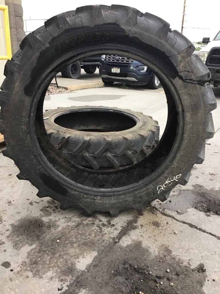Take-Off 270/95R32 139D Kleber Cropker TL R-1W 95-100% (Slight road wear)