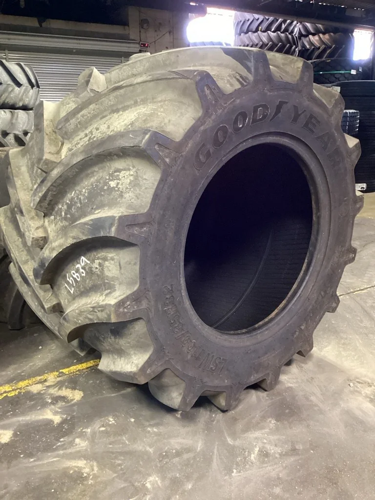 Used LSW 1100/35R32 175D Goodyear Optitrac TL R-1W 95-100% Mild Cuts, Weather checking image 2