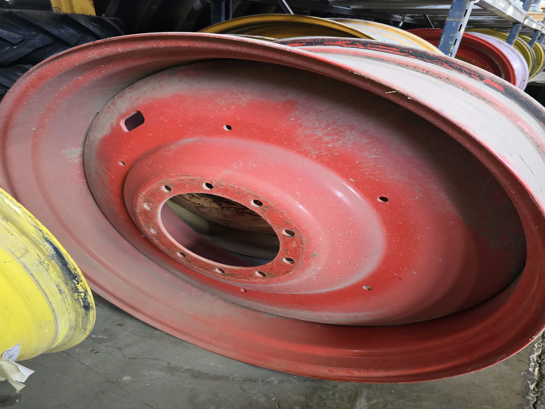 Used 16 x 42 (10-13.19-11.07) Dual Wheel Fendt Red