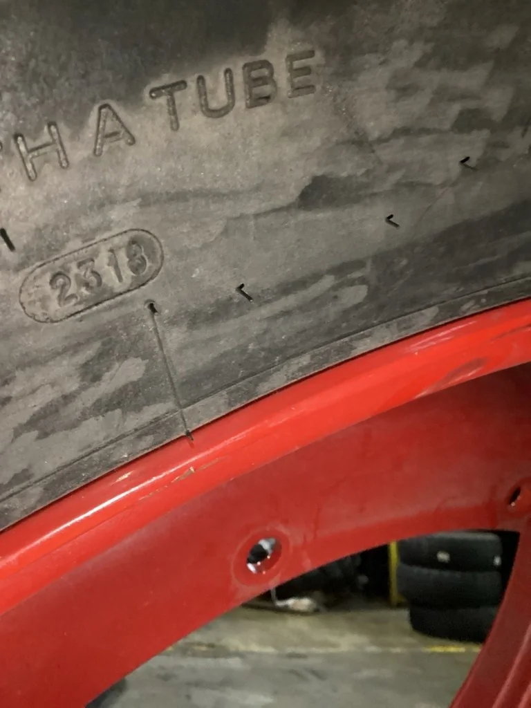 Used 480/80R42 156A8 Michelin Agribib TL R-1W 85-90% On 16 x 42 (12-30.375-28.440) R&R Wheel image 3