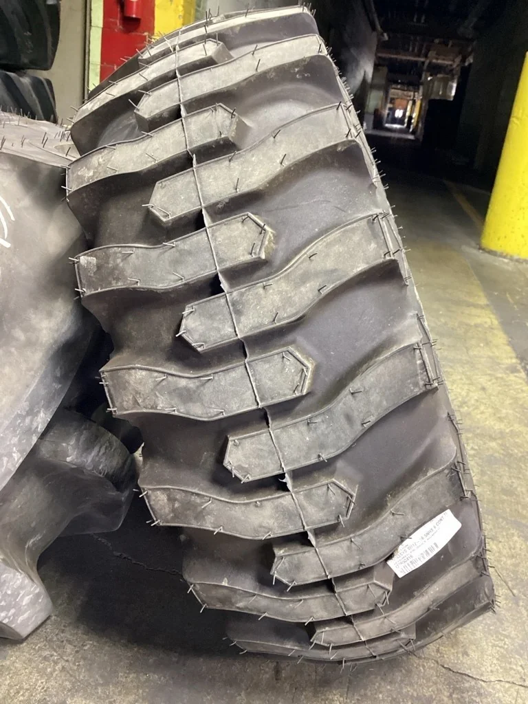 Take-Off 12-16.5 6PLY Titan Contractor FWD TL R-4 95-100% On 9.75 x 16.5 (6-6-4.62) Implement Wheel image 3