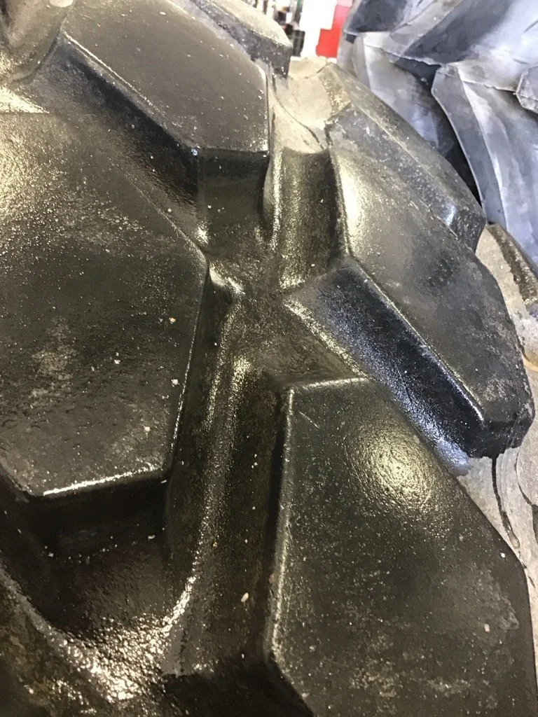 Used 24.5R32 159A8 Titan Torc-Trac TL R-3 80-85% (Mild cuts, Stubble) image 6
