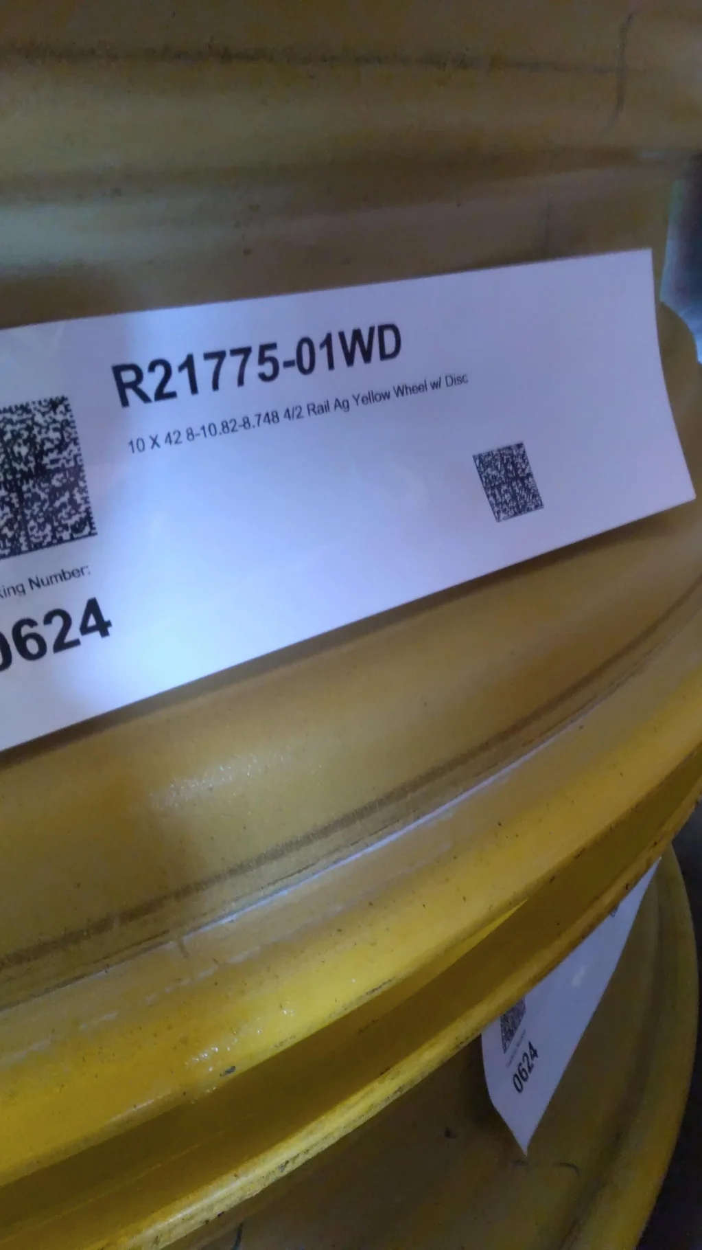 10 X 42 8-10.82-8.748 4/2 Rail Ag Yellow Wheel w/ Disc