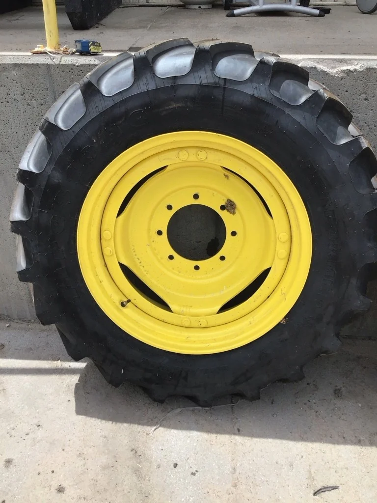 Take-Off 320/85R28 124D Firestone Performer 85 extra TL R-1W 95-100% On 10 x 28 (8-10.82-8.78) 4/2