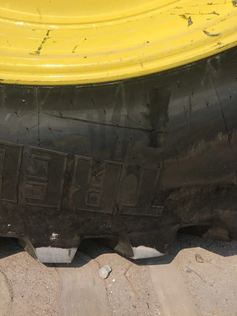 Take-Off VF380/105R50 179D Trelleborg TM150 TL R-1 95-100% On 13x50 (12-15.748-13.829) Bubble Disc image 3