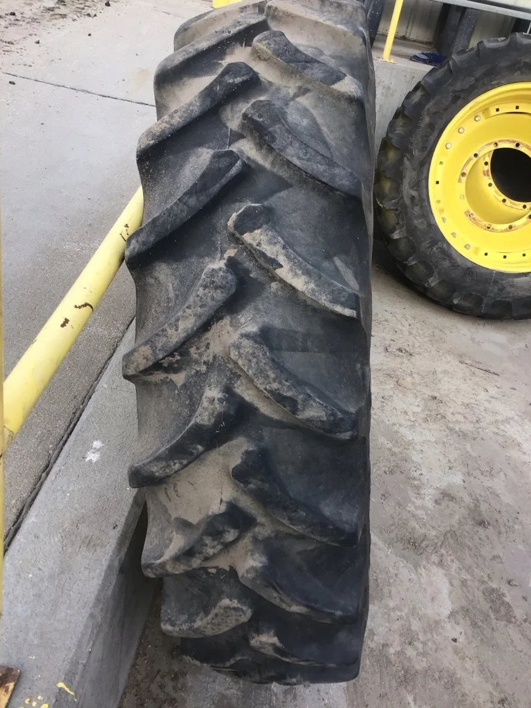 Used 380/80R38 142B Firestone RAT DT TL R-1W 70-75% On 12 x 38 (10-13.9-11.07) Waffle 3 bolt/disc image 4
